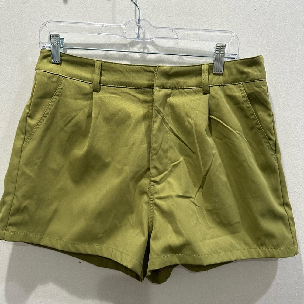 SHEIN Green High Waist Pleated Shorts